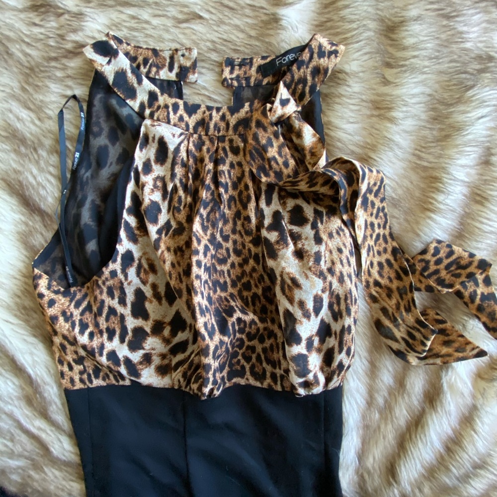 Leopard Form Fitted Forever 21 Dress